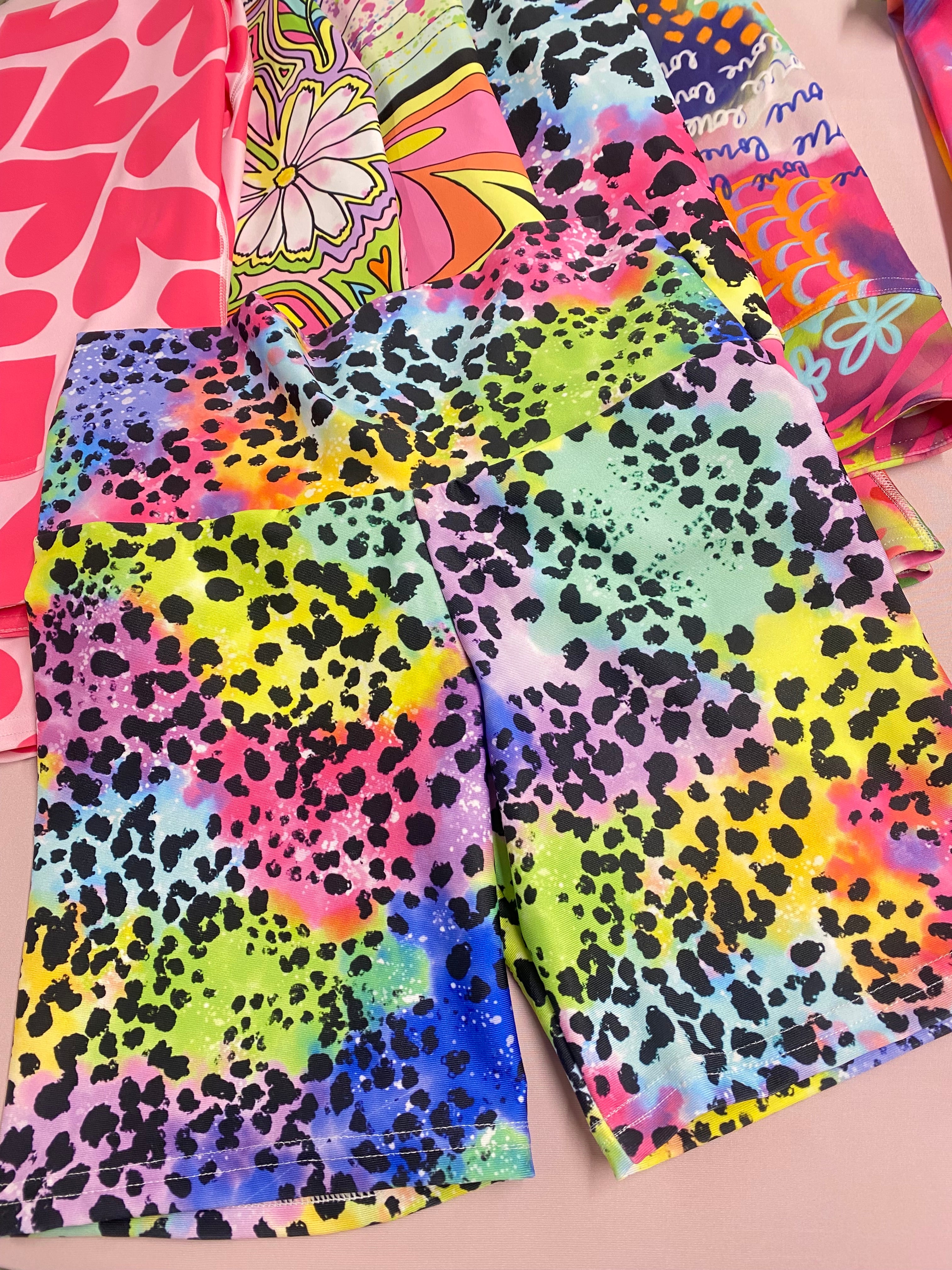 Sculpting High-Waist Compression Yoga Shorts | Colorful Panther Dots