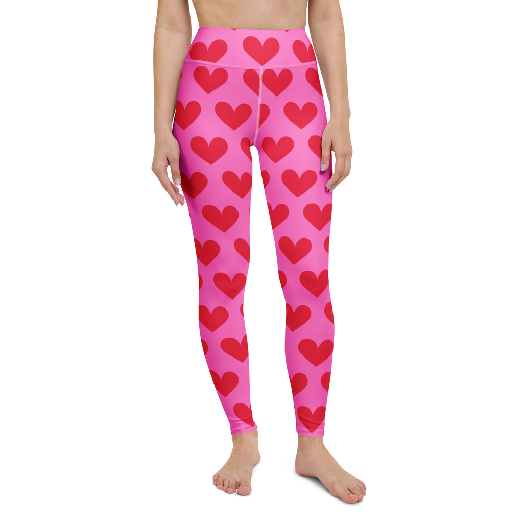 Yoga leggings with pink and red hearts pattern front view